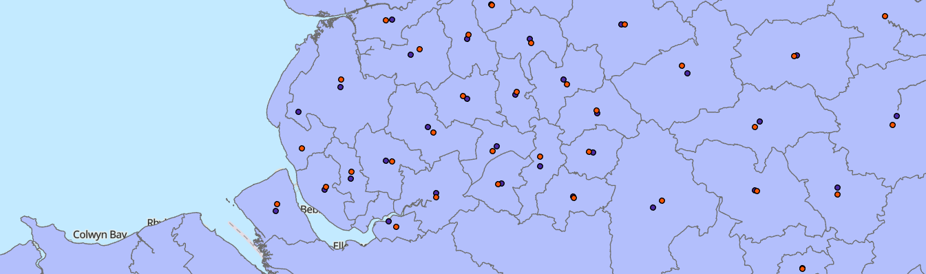 Centroids produced by Feature To Point (blue) and those provided by the ONS (red)
